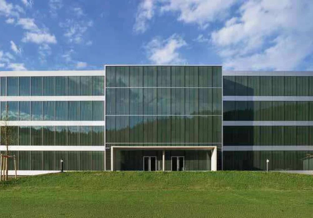 galleryImage